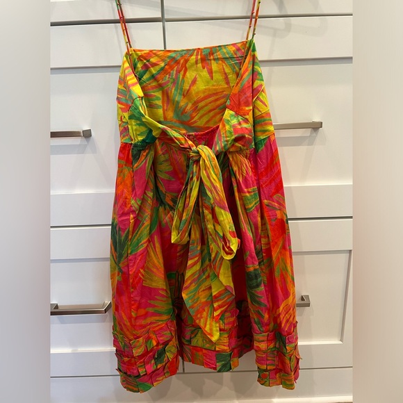 Farm Rio Dress size Medium - Picture 2 of 4